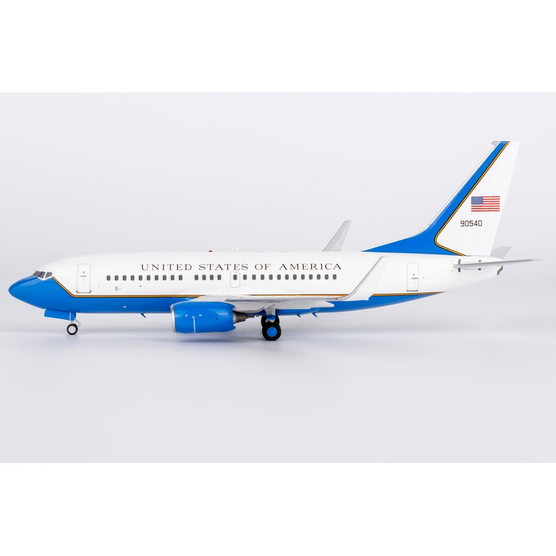 NG Models USA – Air Force C-40C (Boeing 737-700 BBJ) 09-0540 1/200 Scale