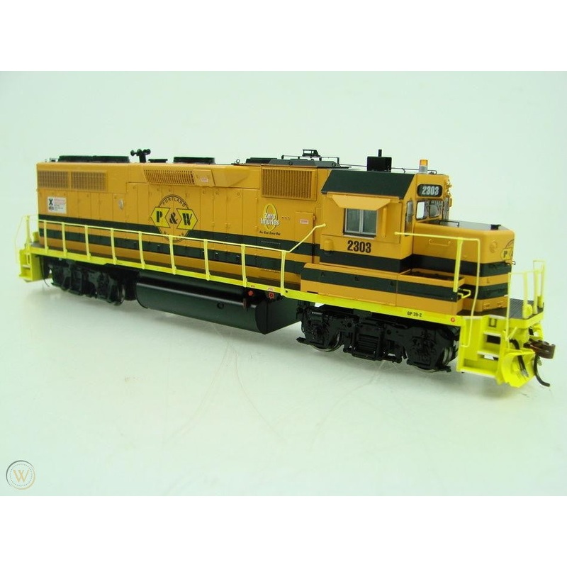 Portland and Western #2303 GP39-2 Phase I EMD