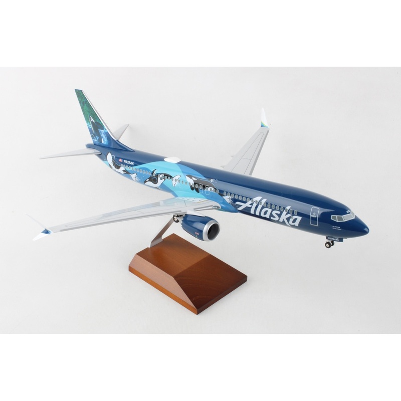 SKYMARKS ALASKA 737MAX9 1/100 ORCA W/WOOD STAND & GEAR