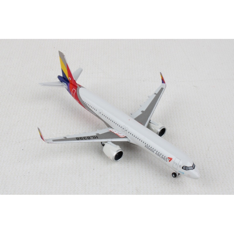 HERPA ASIANA A321NEO 1/500 REG#HL8398 (**)