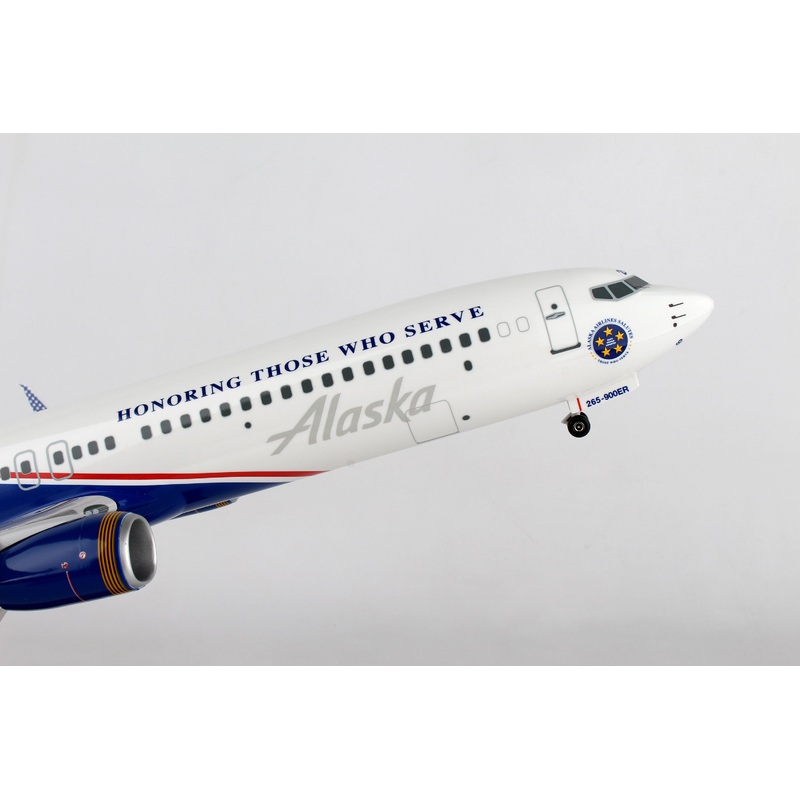 SKYMARKS ALASKA 737-900 1/100 VETERANS W/WOOD STAND & GEAR
